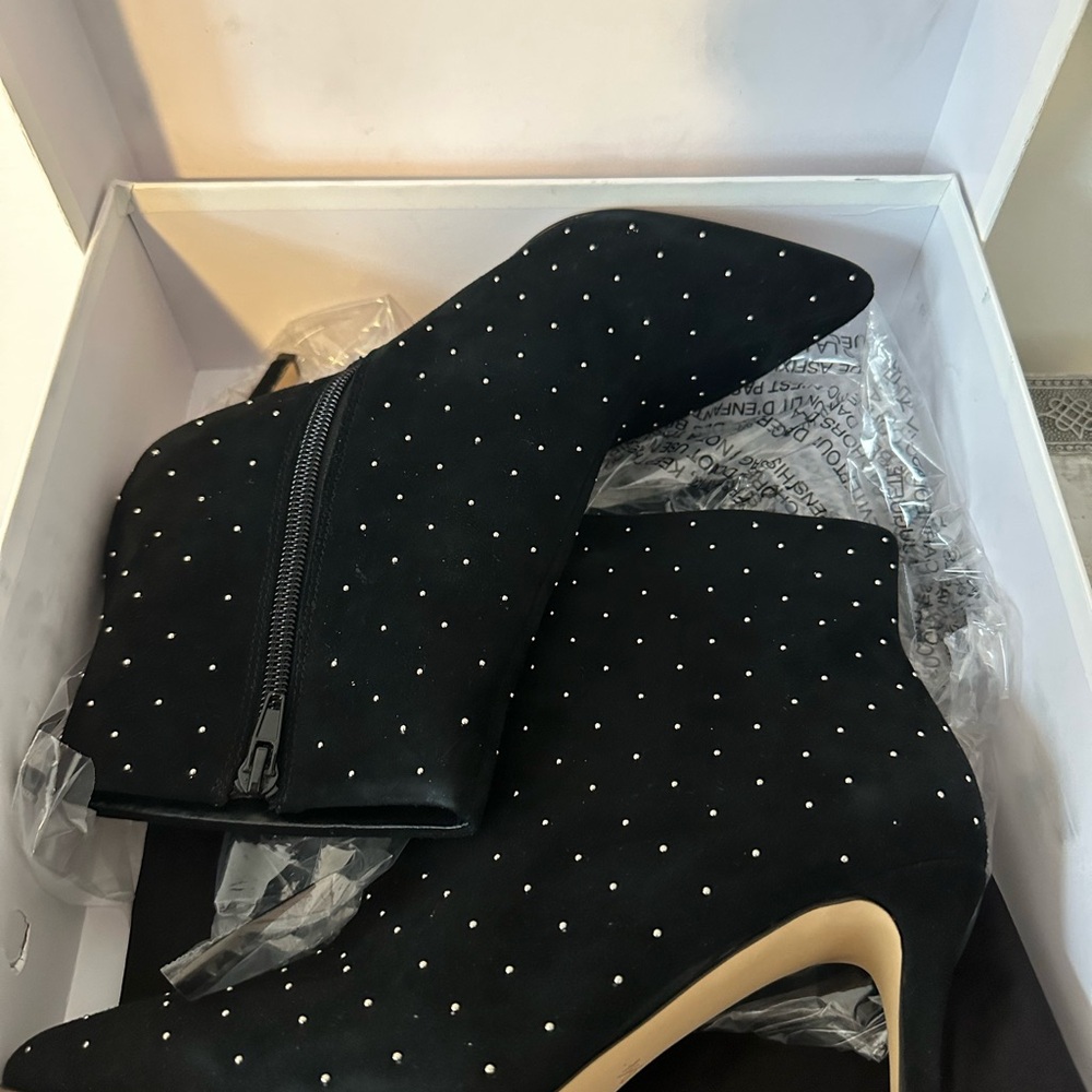 Something navy Elegant Black Studded Ankle Boots
